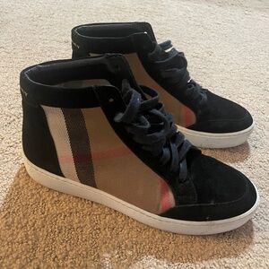 Women's Burberry Sneakers 6.5